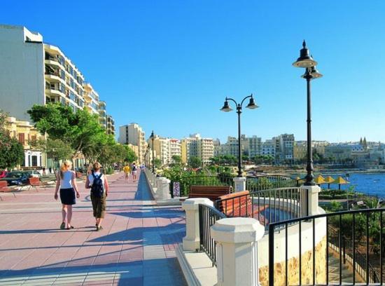 Apartamento Contemporary 3Br Retreat In Prime Sliema Exterior foto